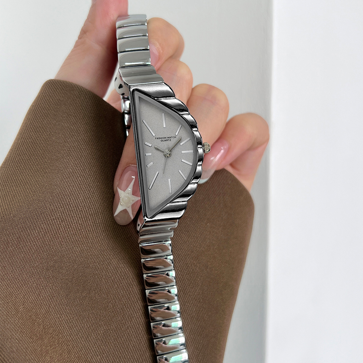 Orologio da donna Moda creativ - Watch Triangle Luxury recensione e prezzo