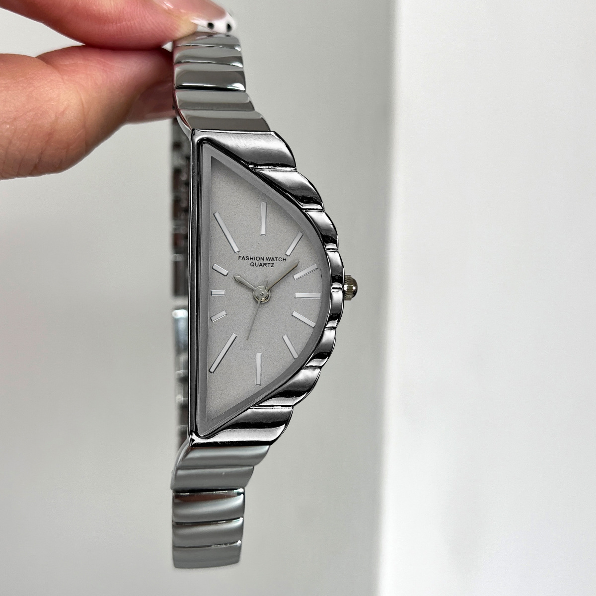 Orologio da donna Moda creativ - Watch Triangle Luxury recensione e prezzo